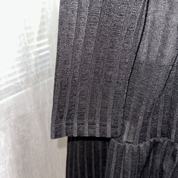 CUPSHE M Black V-Neck Long Sleeve Knit Ribbed Swim Cover-up Ruffle Dress - Picture 7 of 14